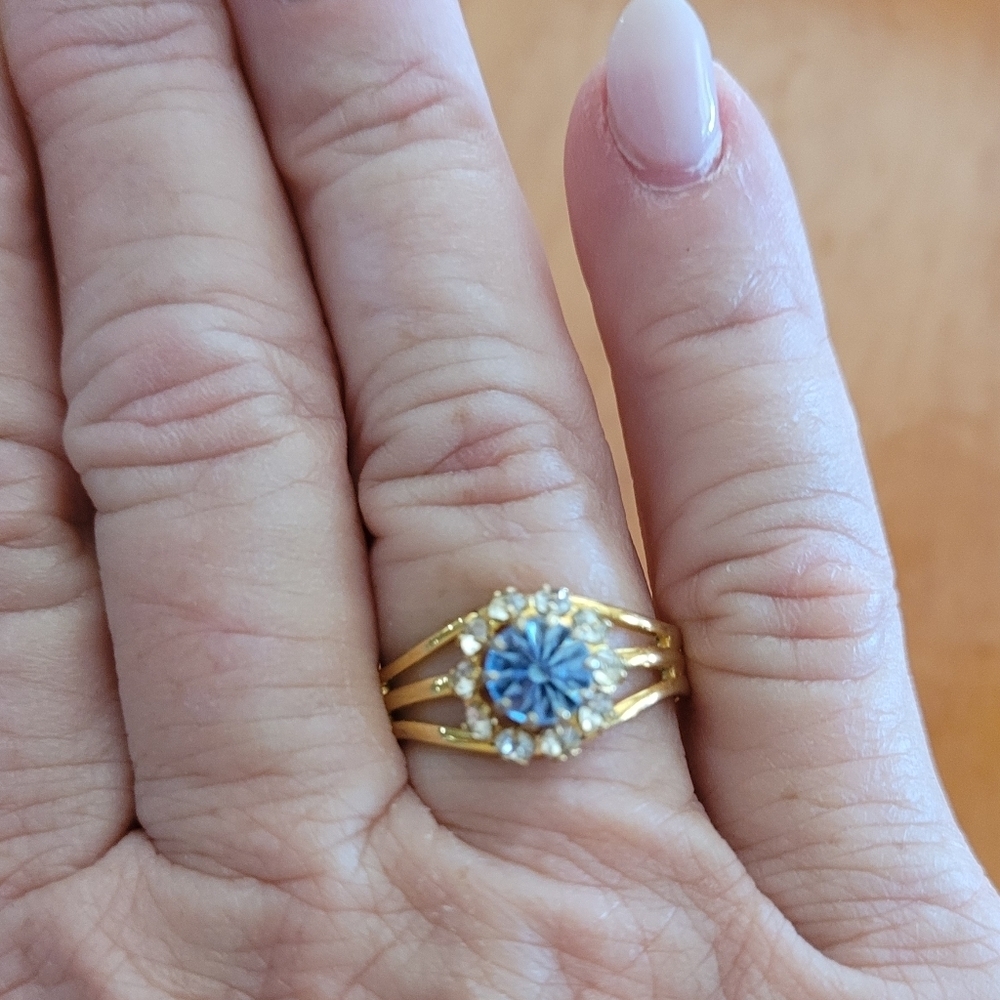 Blue and White‎ Rhinestone Gold Adjustable Ring